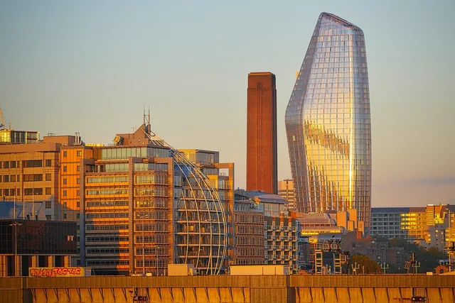 london, skyline, england, heaven, architecture, city, building, uk, cityscape, in the morning, dusk, facade, perspective, office, business. Business-to-business demand generation for startups: how to get your first hundred UK leads